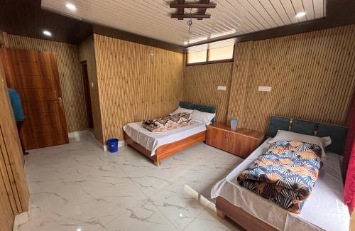 Kharsali Casa | Omji - Sant Manas Bhushan Ashram Yamunotri, 200m from Helipad