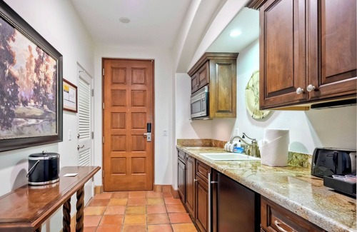 Carlsbad Condominio | Omni La Costa Resort & Spa Villa | Heated Pool Access, Hot Tubs, Fire Place | Free Parking