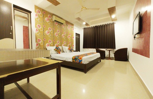 Paota Hotel | Omni Plaza