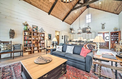 Cullowhee Casa | On 22 Acres: Cullowhee Craftsman Home w/ Mtn Views