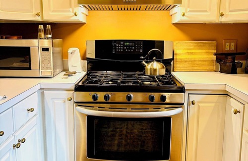 Indianapolis Casa | ON 62-acre Broad Ripple park and a mile from Broad Ripple village.