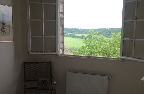 Saint-Michel-l'Observatoire Casa | On a Luberon hillside, a bright, spacious village house with great views.