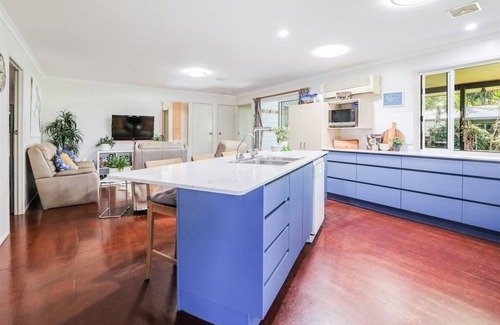 Agnes Water Casa | On Agnes Time - Large Three-Bedroom Beach House in the Heart of Agnes Water