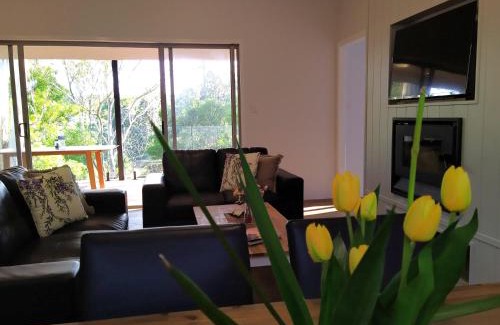 North Maleny Casa | "On Burgum Pond" Cottages