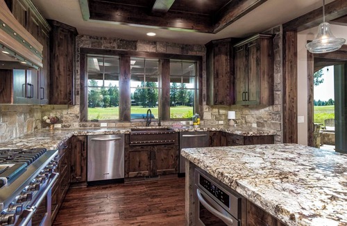 Sunriver Casa | ON CALDERA SPRINGS GOLF COURSE-Spacious 6-bedroom house in enchanting SunRiver!