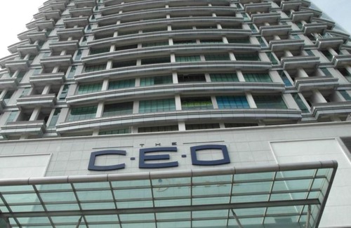 Bayan Lepas Apartamento | On Cloud 9 @ CEO by Joal