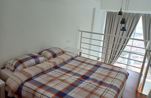 Bayan Lepas Apartamento | On Cloud 9 @ CEO by Joal
