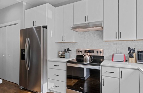 Durham Apartamento | On Cloud Durham + 2BR w/ Rooftop Deck