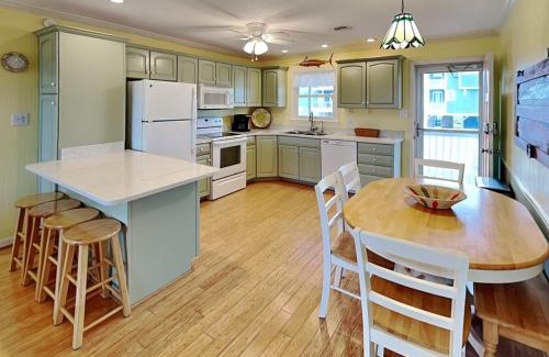 Topsail Beach Casa | On Island Time