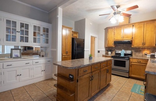 Columbus Casa | On Park house! 9 miles to base!
