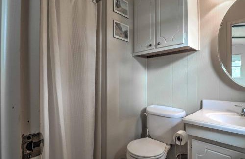Carmine Casa | On Scenic 60-Acre Farm Carmine Cottage with Porch