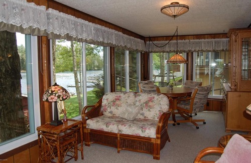 Mecosta Casa | En la escuela escénica Lake Section - Bay's Landing Lakehouse