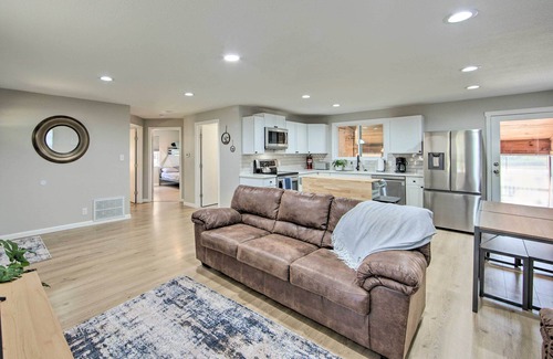 Gun Barrel City Casa | On-Site Boat Launch: Gun Barrel City Lake House