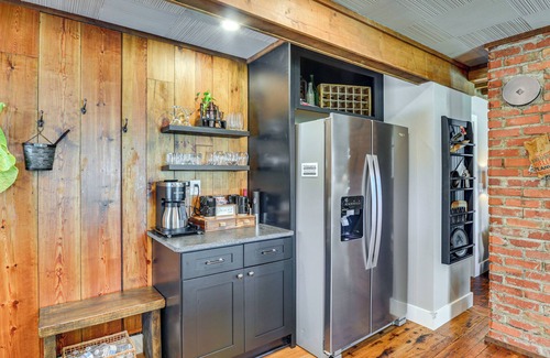 Thomasville Casa | On-Site Pond: Nature-Filled Winston-Salem Retreat!