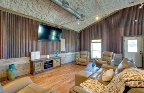 Kemp Apartamento | On Spacious Ranch Quiet Kaufman Studio Cabin!