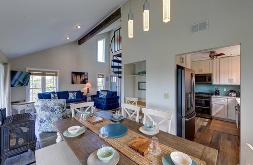 Salvo Casa | On Special, Oceanside, Less Than 500ft to Beach, Hot Tub, Yard, & Decks