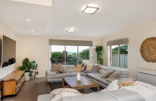 Connellys Marsh Casa | On the Beach at Connellys