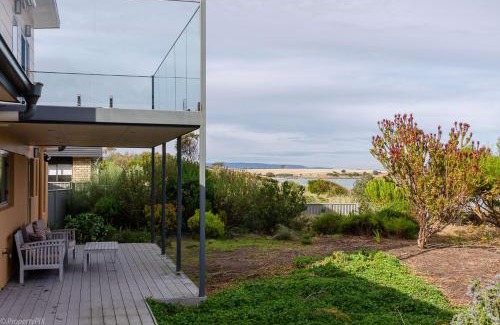 Connellys Marsh Casa | On the Beach at Connellys