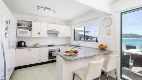 Fingal Bay Casa | On the Beach