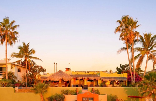 Los Barriles Villa | En la playa, a pie de todo, la familia y mascotas! Perfecto para bodas!
