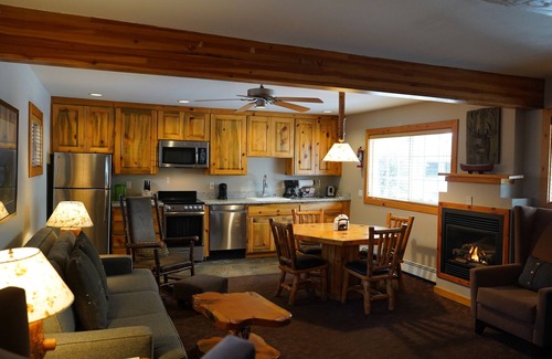 Tahoya Shores Complejo | On the Beach! Lake Tahoe North