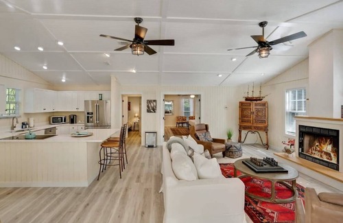 Palm Coast Casa | On the Canal, New Dock, Kayak, Bikes, Beach Gear