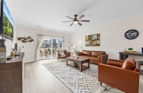 Central Myrtle Beach Casa | On The Green at Magnolia Pointe! 3 Bedroom Luxury Condo
