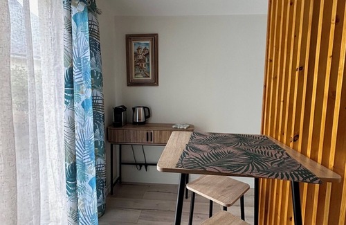 Ploermel Apartamento | On the Hydrangea Trail