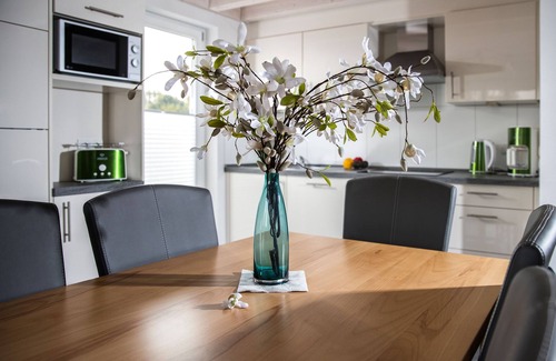 Nordhorn Casa | On the lake - luxury holiday home with every comfort, located directly on a small lake