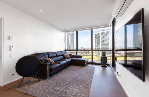 Docklands Apartamento | On the River - A Resort-style Retreat in Docklands