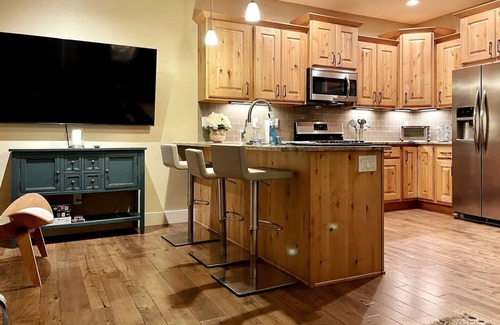 Salida Casa | ON THE RIVER & the RiverWalk, Dolly’s Dream #11942