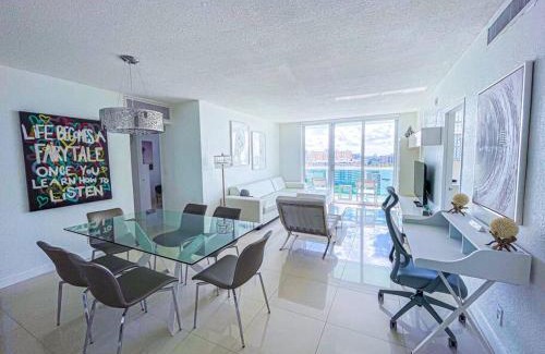 Hollywood South Central Beach Apartamento | On The Sand - All The Amenities - Hollywood Beach