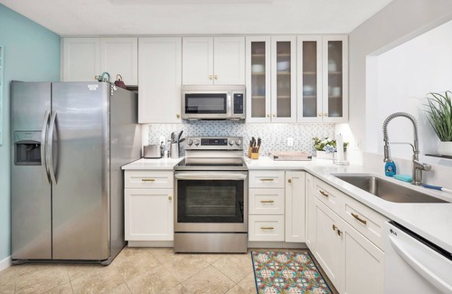 St. Simons Island Condominio | On the Sea Palms golf course and lagoon.