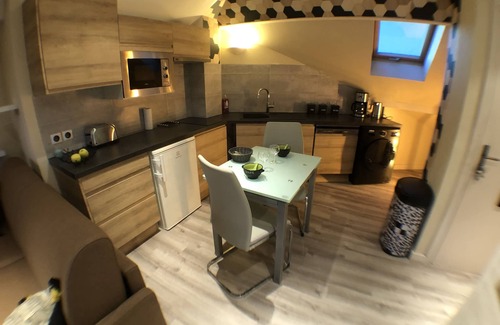Duingt Apartamento | A orillas del lago de Annecy, alojamiento estilo loft en una residencia con playa privada