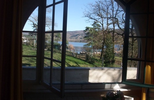 Revel Villa | Villa les Ecureuils, en un parque arbolado, a orillas del lago Saint Ferréol