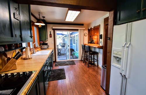 Glencoe Cabina | CASA CAZADORES: 4HAB / 2. 5BA EN LAS ORILLAS DE LAKEMONT PINES LAKE, W / REC ROOM & POOL TABLE, KAYAKES Y CANOE -PET AMIGABLE