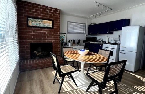 The Strand Apartamento | On The Strand w/parking!