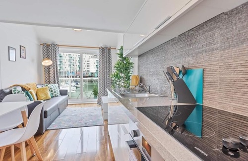 Seafront Apartamento | On the Water 2 A One-of-a-Kind Stay | Free Parking | By My Getaways