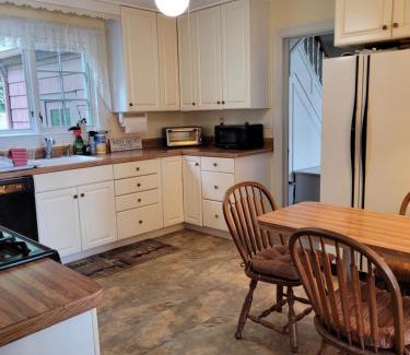 West Haven Casa | On the Water Spacious Comfortable Historic House