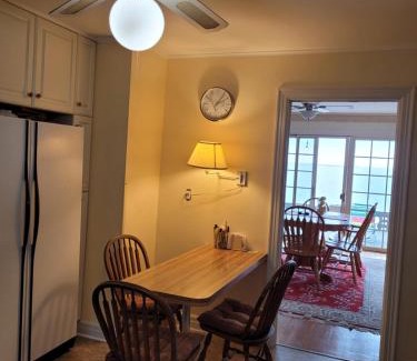 West Haven Casa | On the Water Spacious Comfortable Historic House