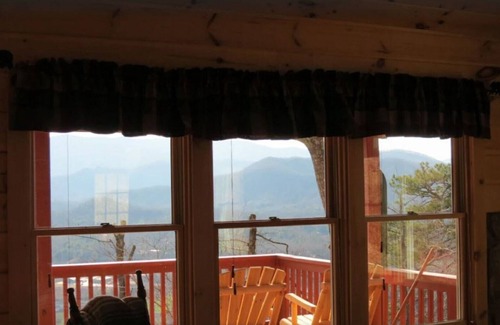 Franklin Casa | On Top of Ole Smokey