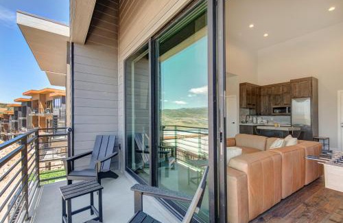 Hideout Casa | On Top of the Mountains - Unit A