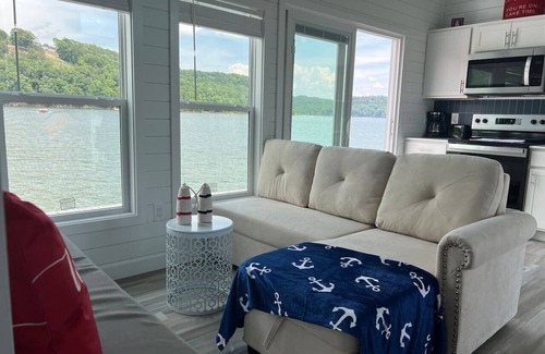 Russell Springs Alquiler De Eote | On-Water 20 #37 - Lake Cumberland Marina