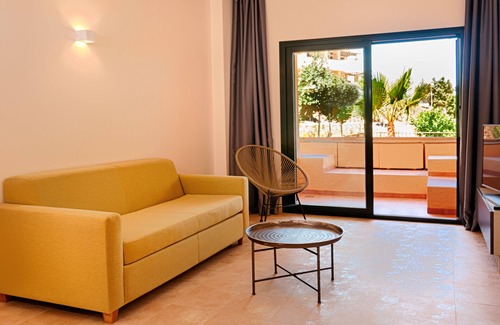 Fuente Álamo de Murcia Hotel | Ona Hacienda del Alamo Apartments