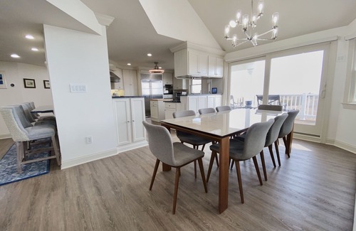 Avalon Casa | Once in a lifetime vacation opportunity with expansive space for the family to enjoy together all while being directly on the beach.
