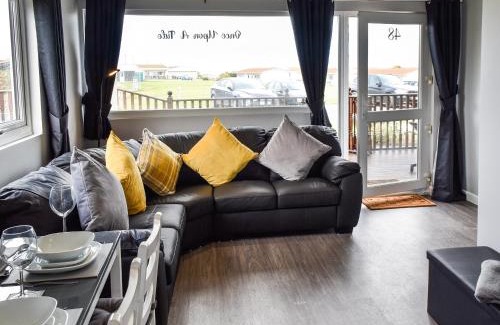 Bacton Casa | Once Upon A Tide