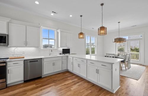Atlantic Beach Casa | Once Upon a Tide home