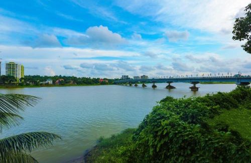Nedumbassery Complejo | Once Upon The River, Aluva - Near Cochin International Airport