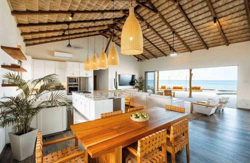 La Ribera Villa | Onda Beach Villa in La Ribera by The Agency Baja