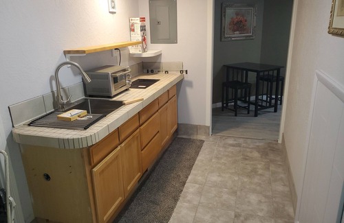 Coeur d'Alene Casa | One bed room -LOWER UNIT- Kitchenette